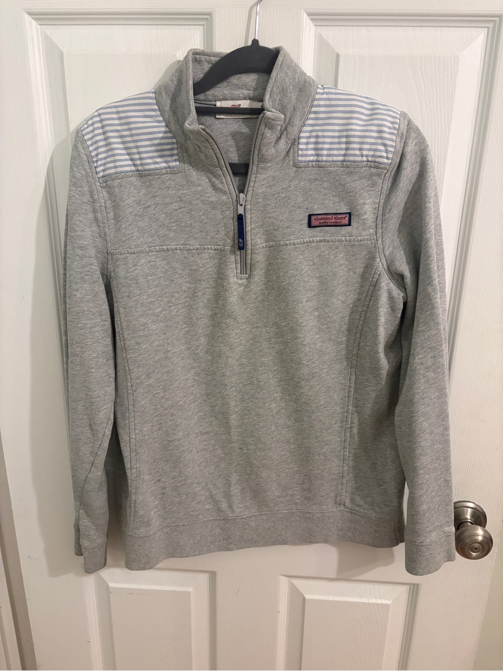 Vineyard Vines Gray Quarter-Zip Sweatshirt with Blue-White Stripes